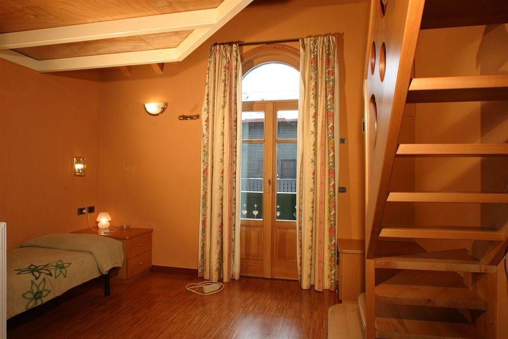 Hotel Astra Livigno Exterior photo